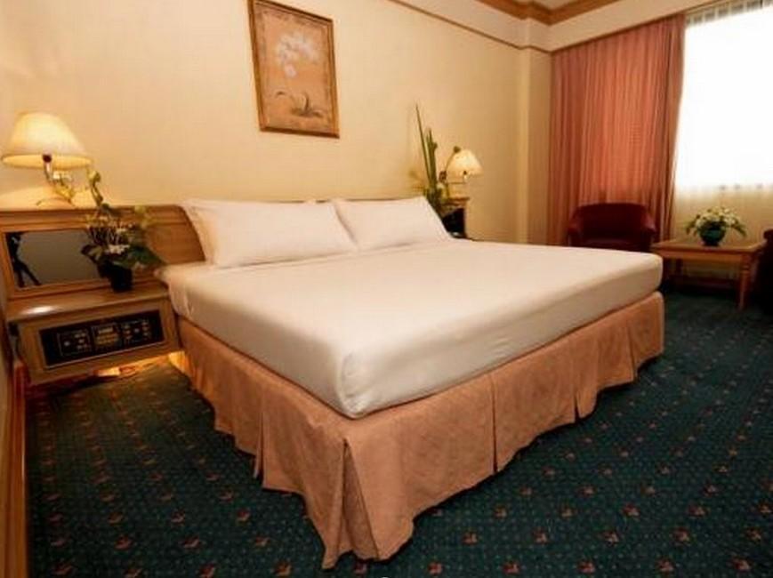 Miracle Transit Hotel Bang Phli Exterior photo